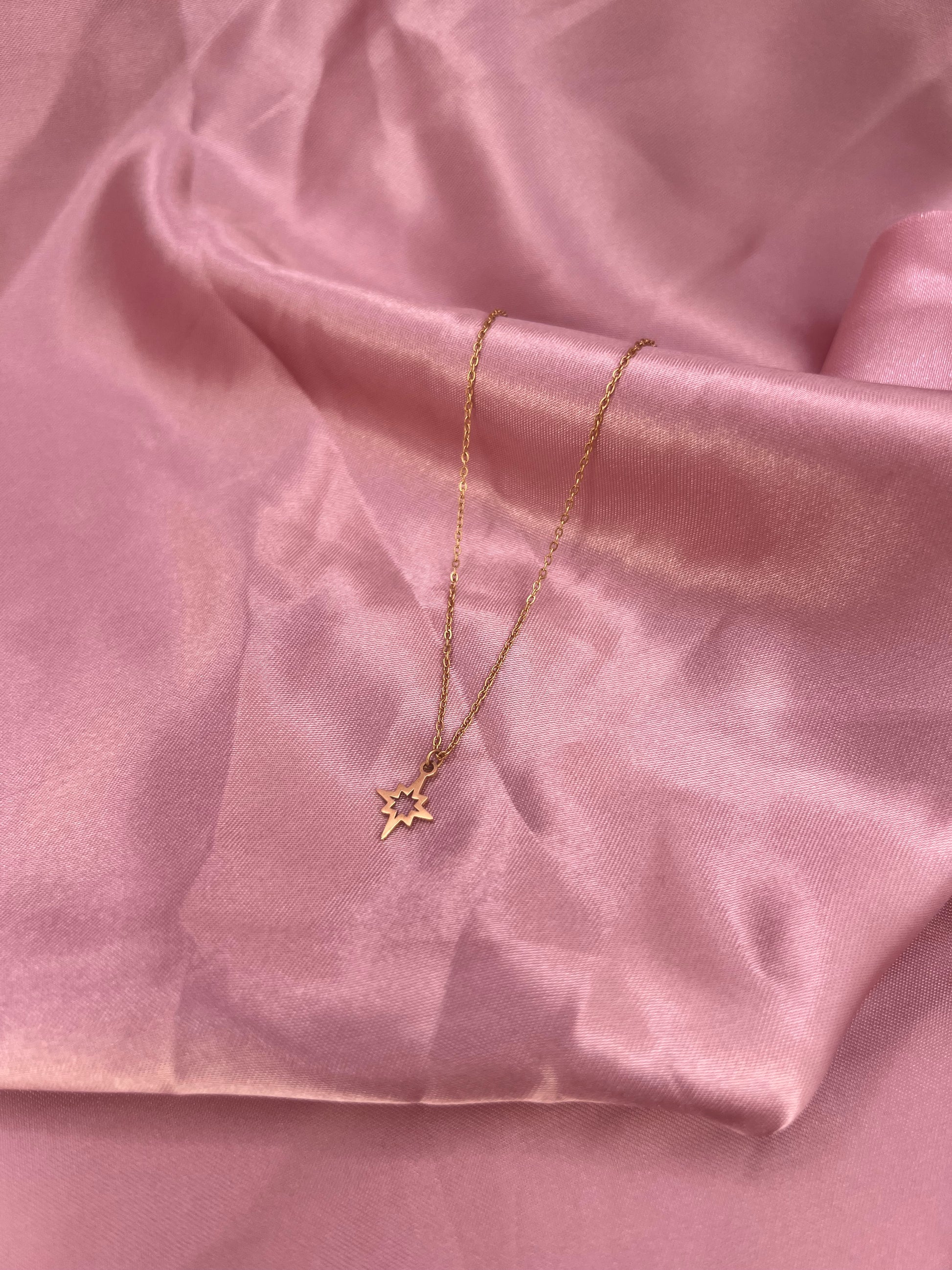 COLLIER ÉTOILE