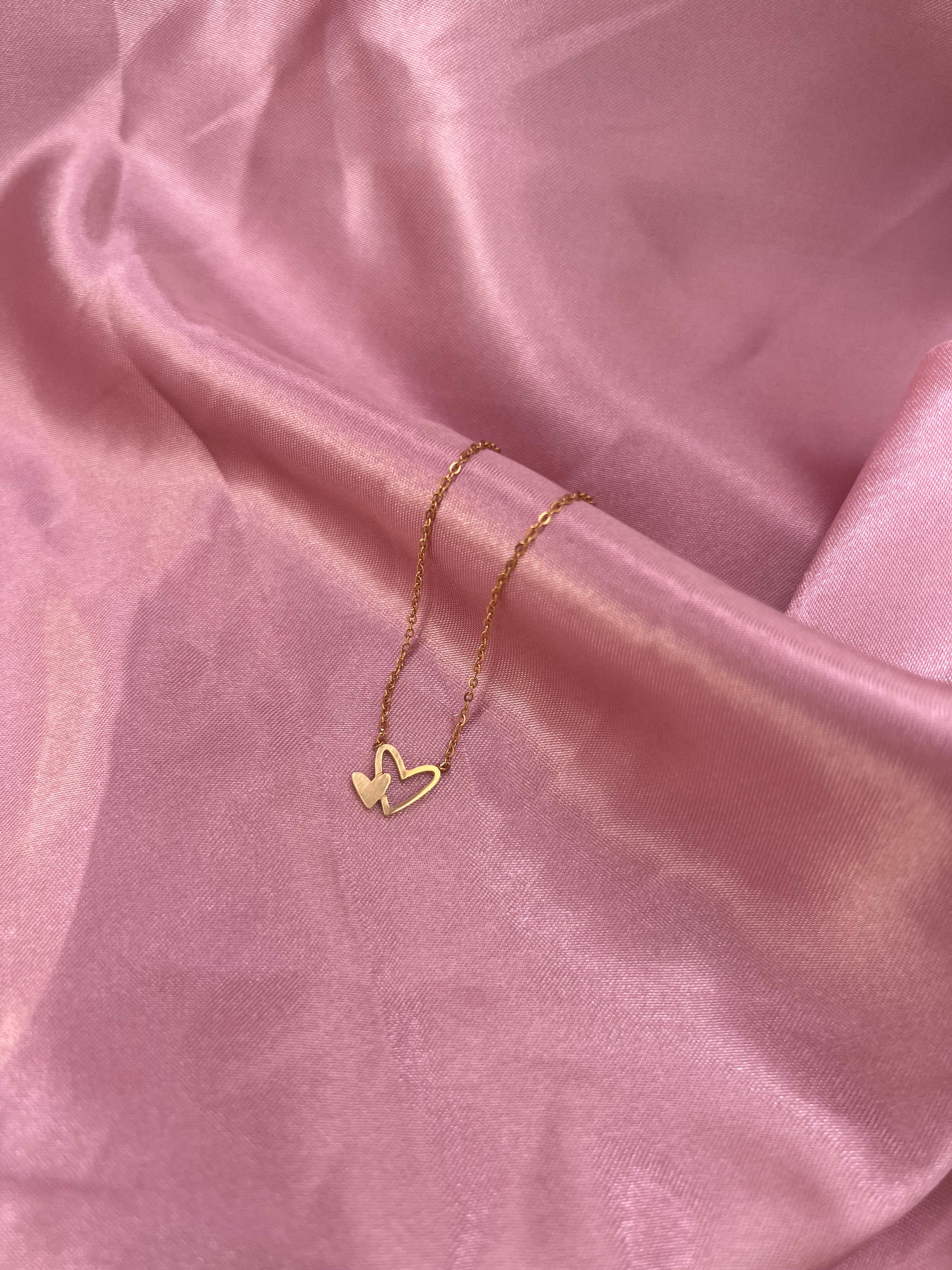 COLLIER MARGOT