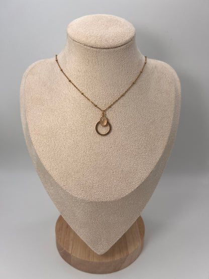 COLLIER LIA