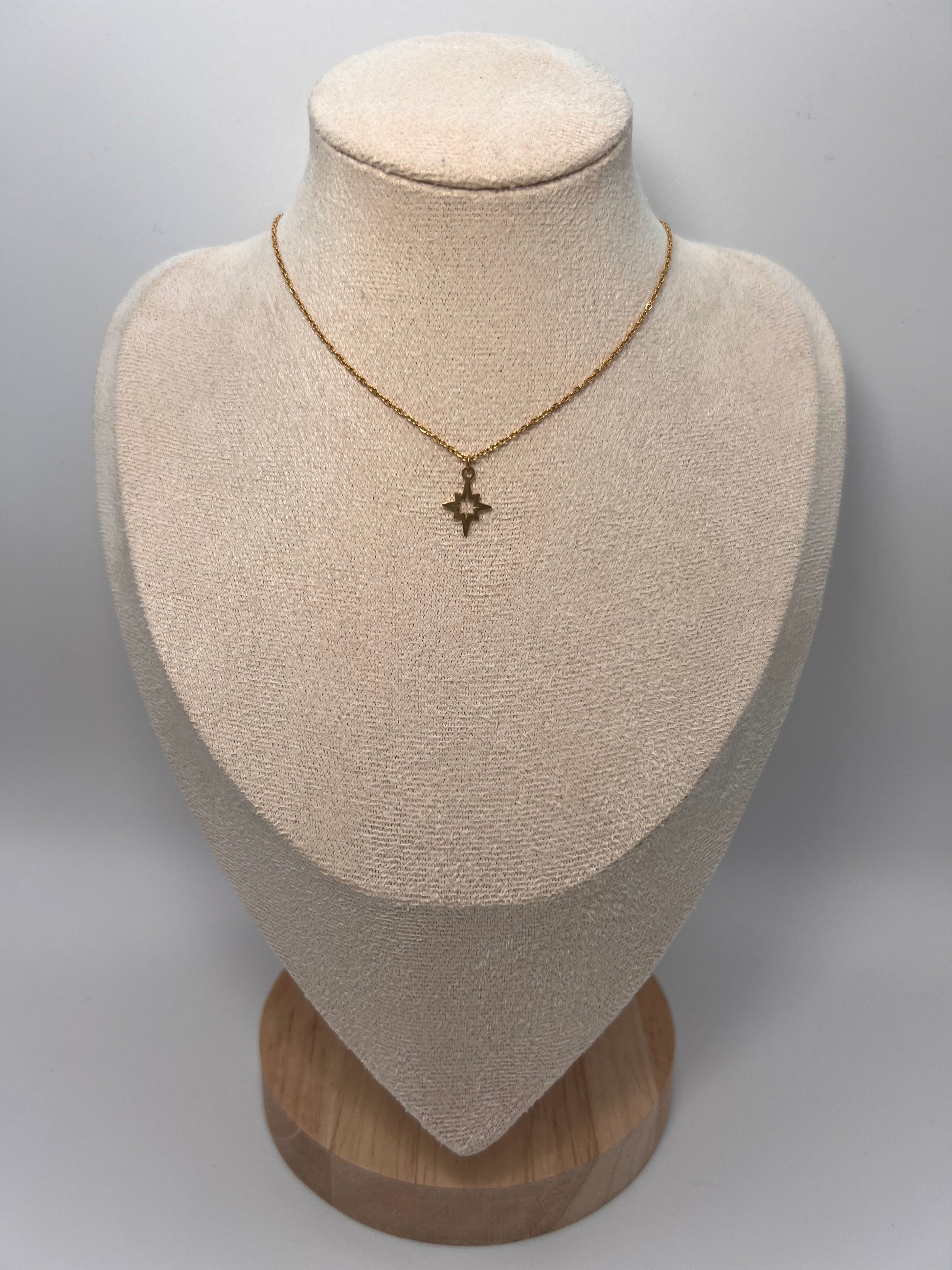 COLLIER ÉTOILE