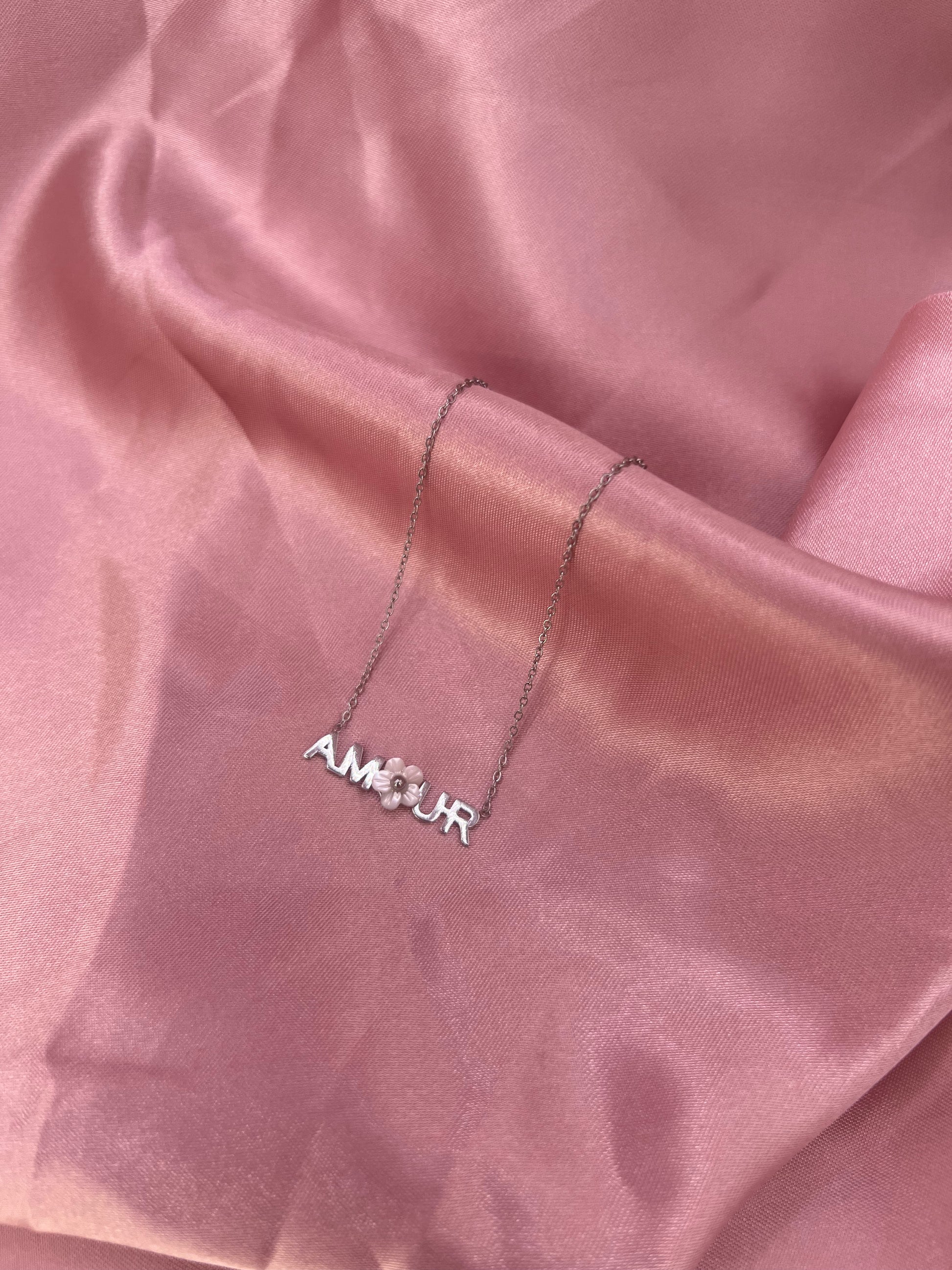 COLLIER AMOUR