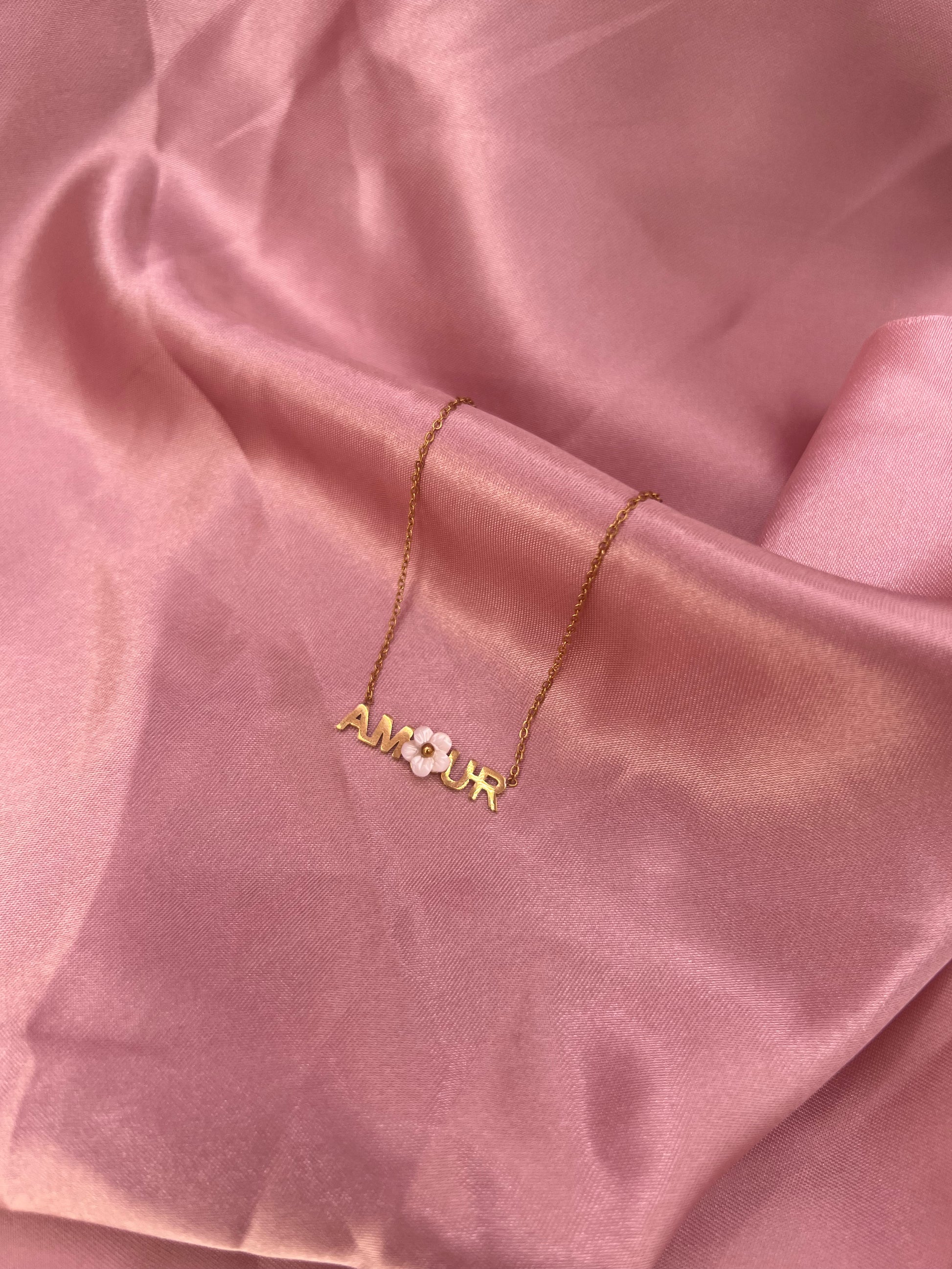 COLLIER AMOUR